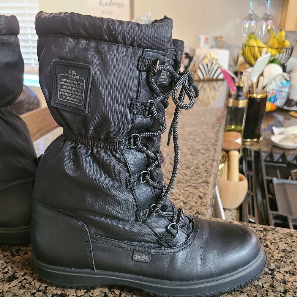 Coach Combat Boots Sherpa Lined Black Nylon Leather Size 8B -